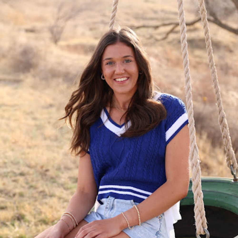 Meet your Posher, Avery